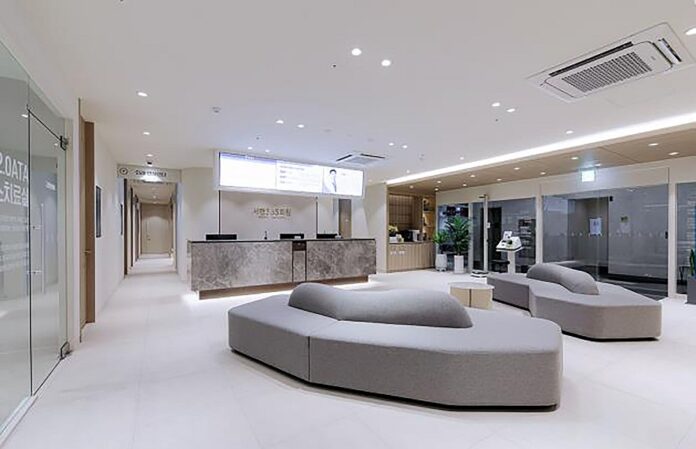 분당구보건소-성남시 달빛어린이병원 제2호’로 지정된 서현365의원 내부