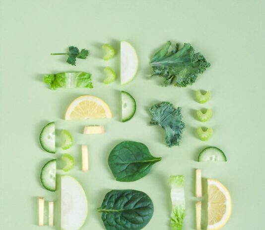 건강한 식사, 식물성 식품의 힘 sliced fruit and vegetables